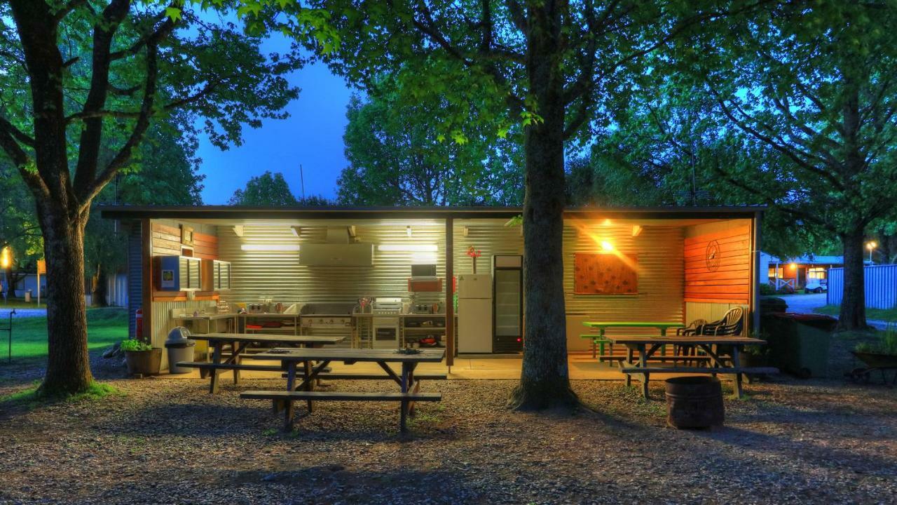 Big4 Porepunkah Holiday Park Bright Ngoại thất bức ảnh